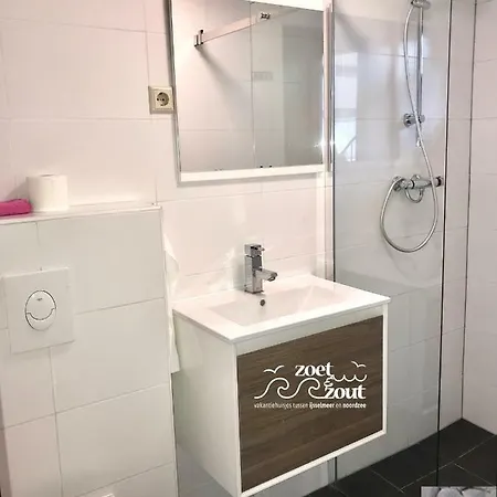 Basalt 6 P Amsterdam And The 度假居 *